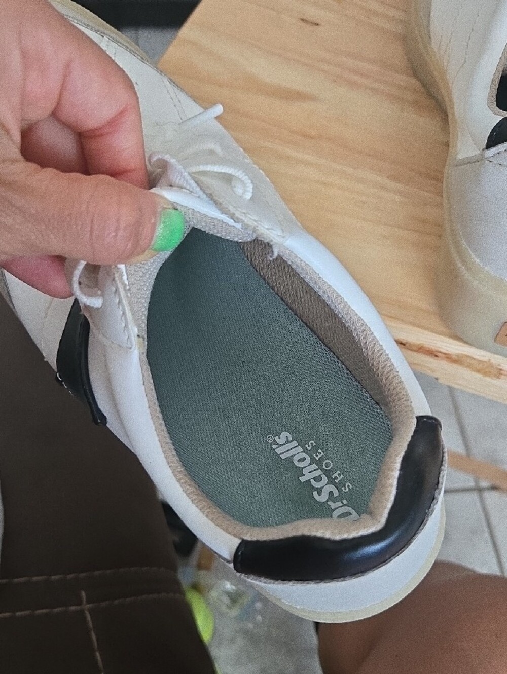 Dr. Scholl's Women's Cream and Black Platform Sneakers - Picture 6 of 9